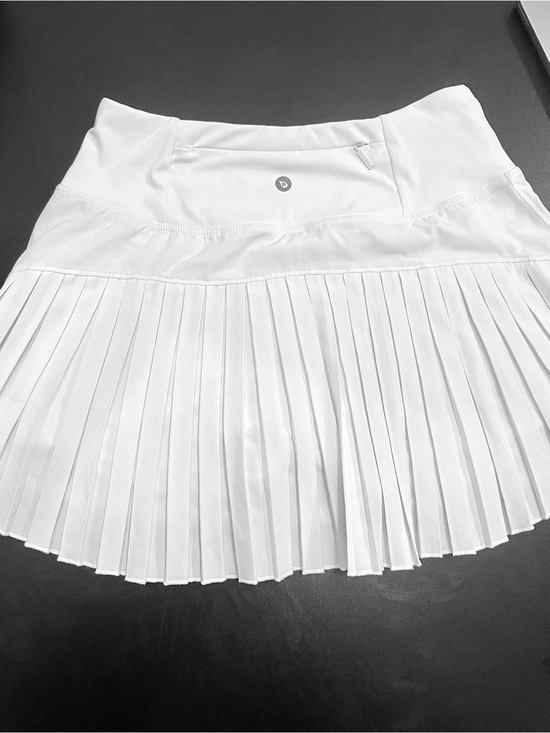 Baleaf Dresses & Skirts - Baleaf White Pleated Mini Skirt with Zip Pocket
